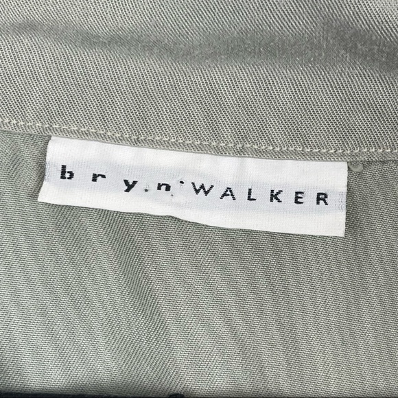 BRYN WALKER Tencel Button Down Light Sage Green - Picture 6 of 7